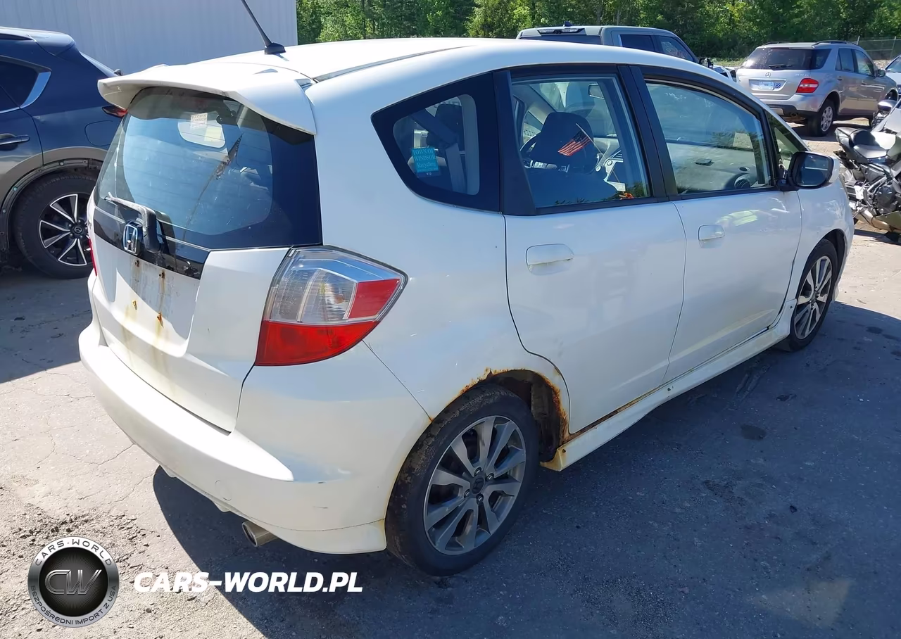 2012 Honda Fit Sport VIN:JHMGE8G57CS008751 - 4