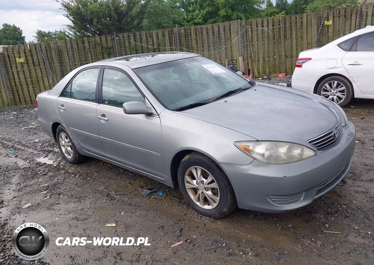 2005 Toyota Camry Le V6