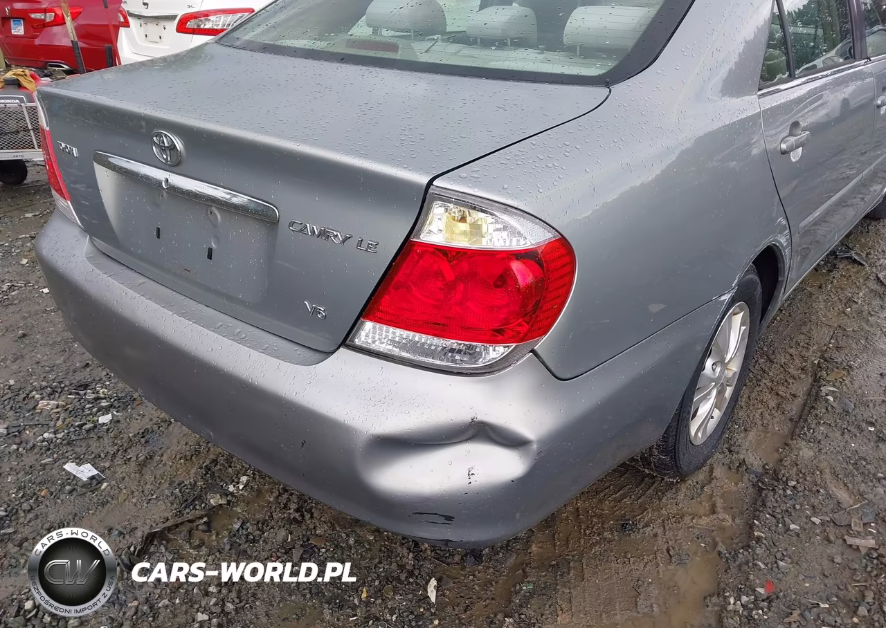 2005 Toyota Camry Le V6 VIN:4T1BF30K85U613327 - 13
