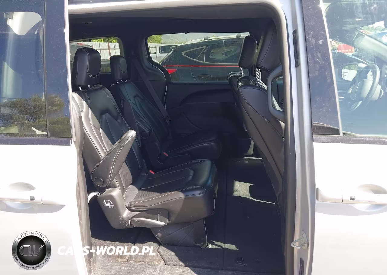 2023 Chrysler Pacifica Touring L Awd VIN:2C4RC3BG8PR570029 - 8