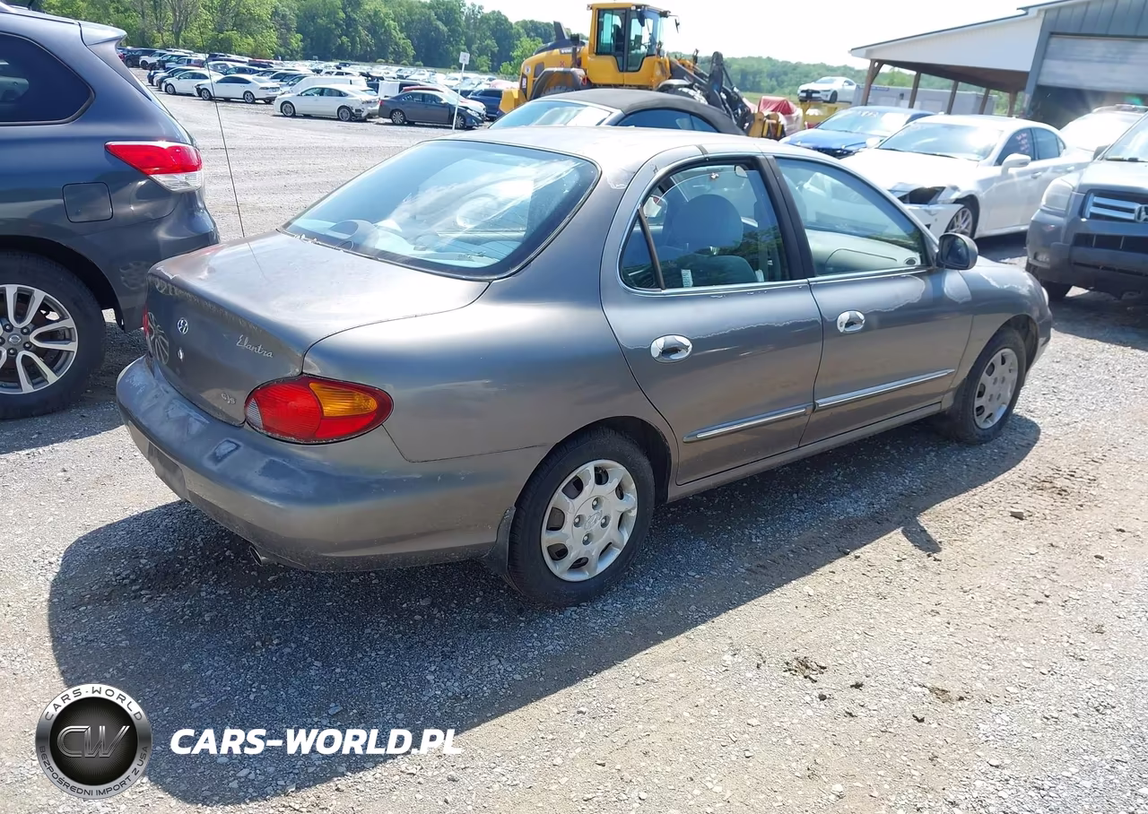 2000 Hyundai Elantra Gls VIN:KMHJF35F8YU040117 - 4