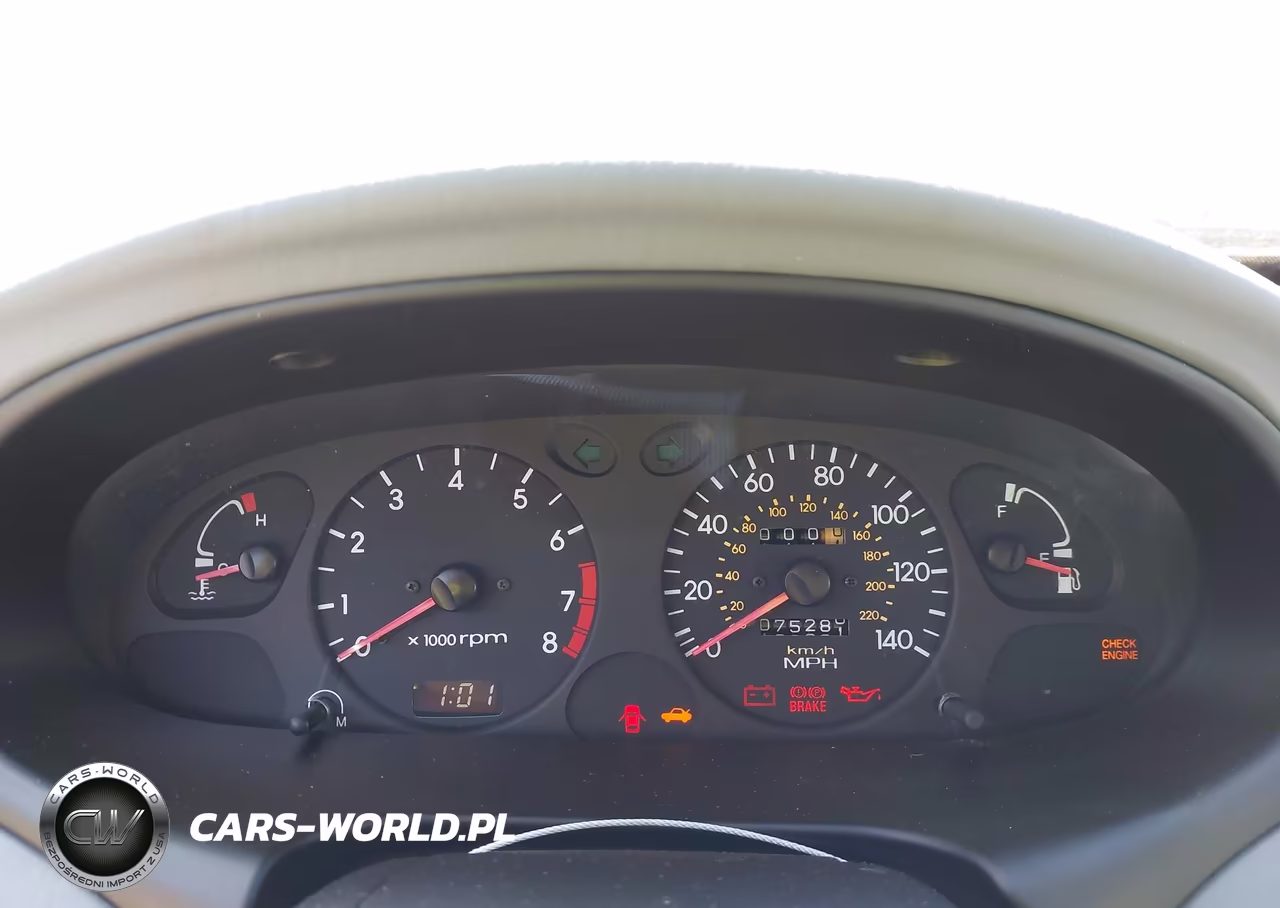 2000 Hyundai Elantra Gls VIN:KMHJF35F8YU040117 - 7