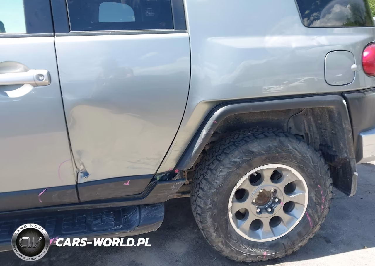 2012 Toyota Fj Cruiser VIN:JTEBU4BF1CK138317 - 6