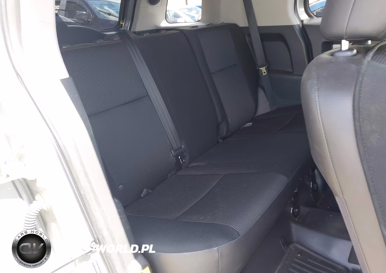 2012 Toyota Fj Cruiser VIN:JTEBU4BF1CK138317 - 8