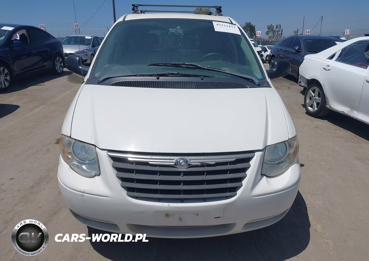 2007 Chrysler Town & Country Touring VIN:2A4GP54L77R350151 - 12