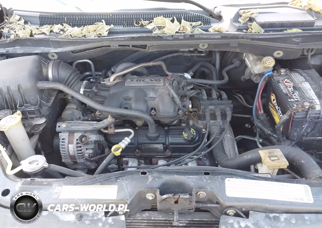 2010 Volkswagen Routan Se VIN:2V4RW3D10AR242424 - 10