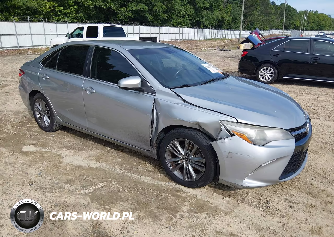 2015 Toyota Camry Se – zdjęcie 1 z 19