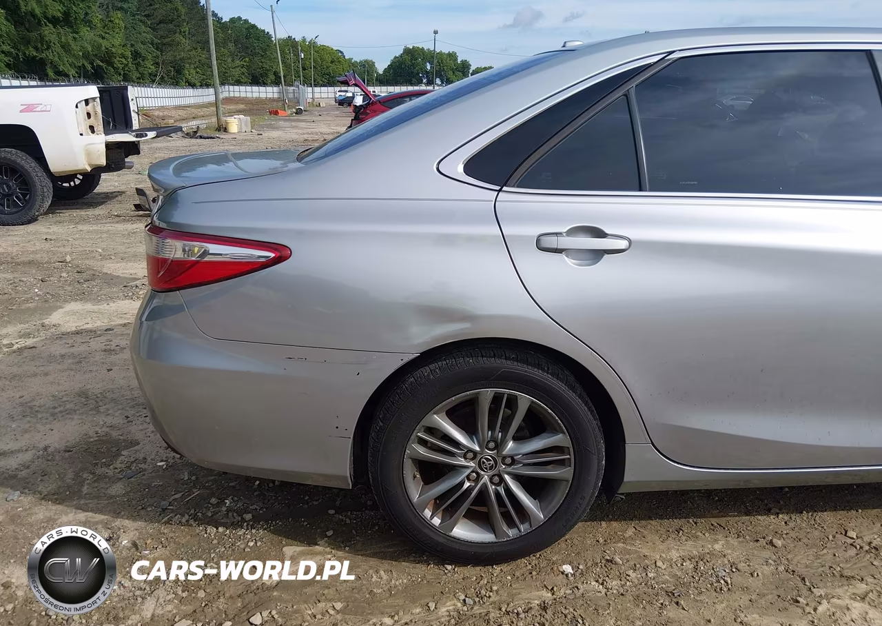 2015 Toyota Camry Se VIN:4T1BF1FK9FU004860 - 19