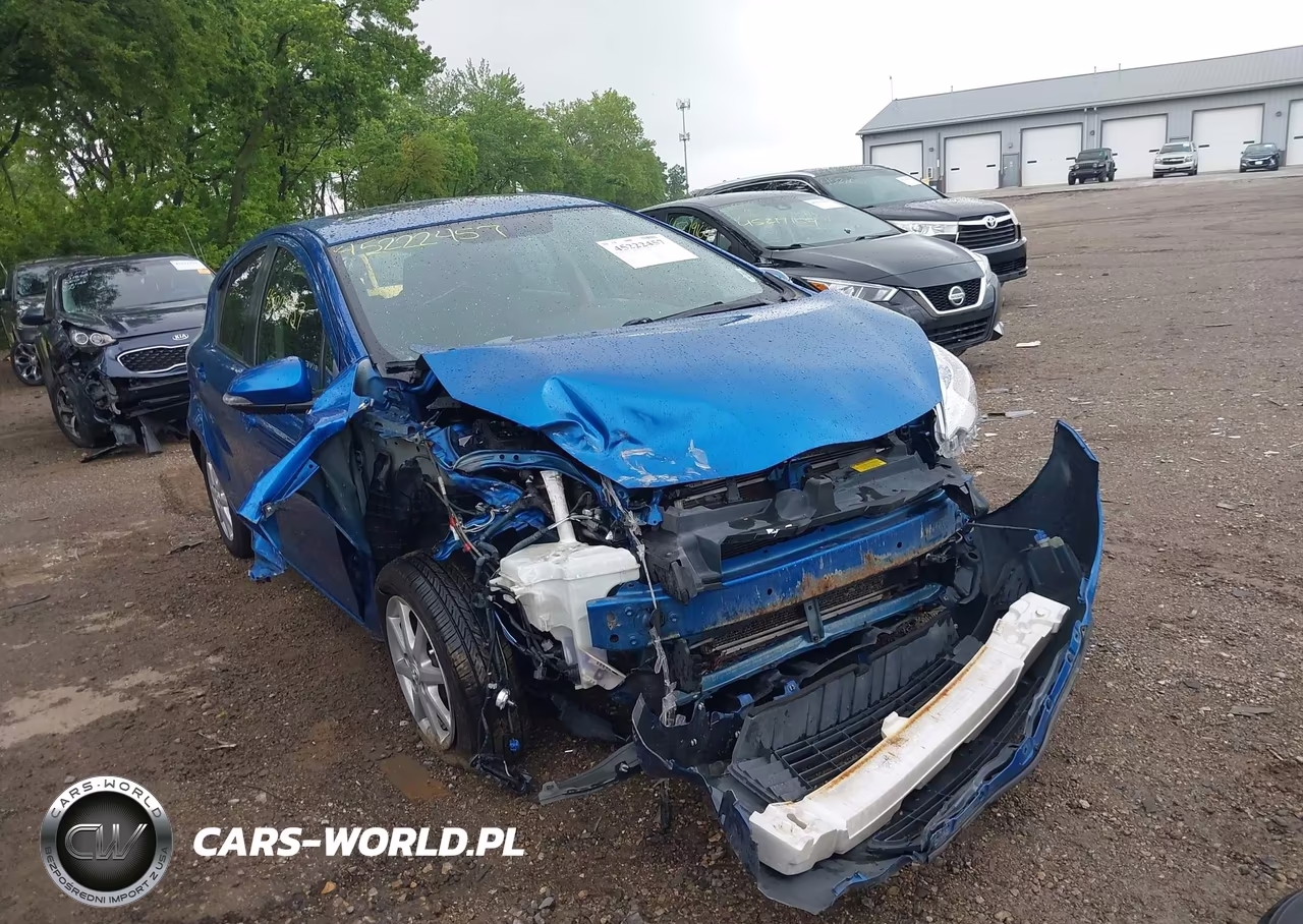 2012 Toyota Prius C Three VIN:JTDKDTB35C1010303 - 6