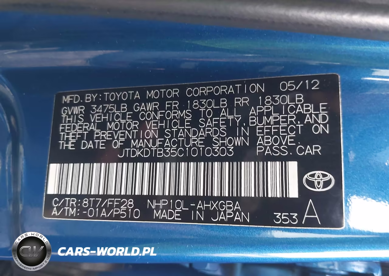 2012 Toyota Prius C Three VIN:JTDKDTB35C1010303 - 9