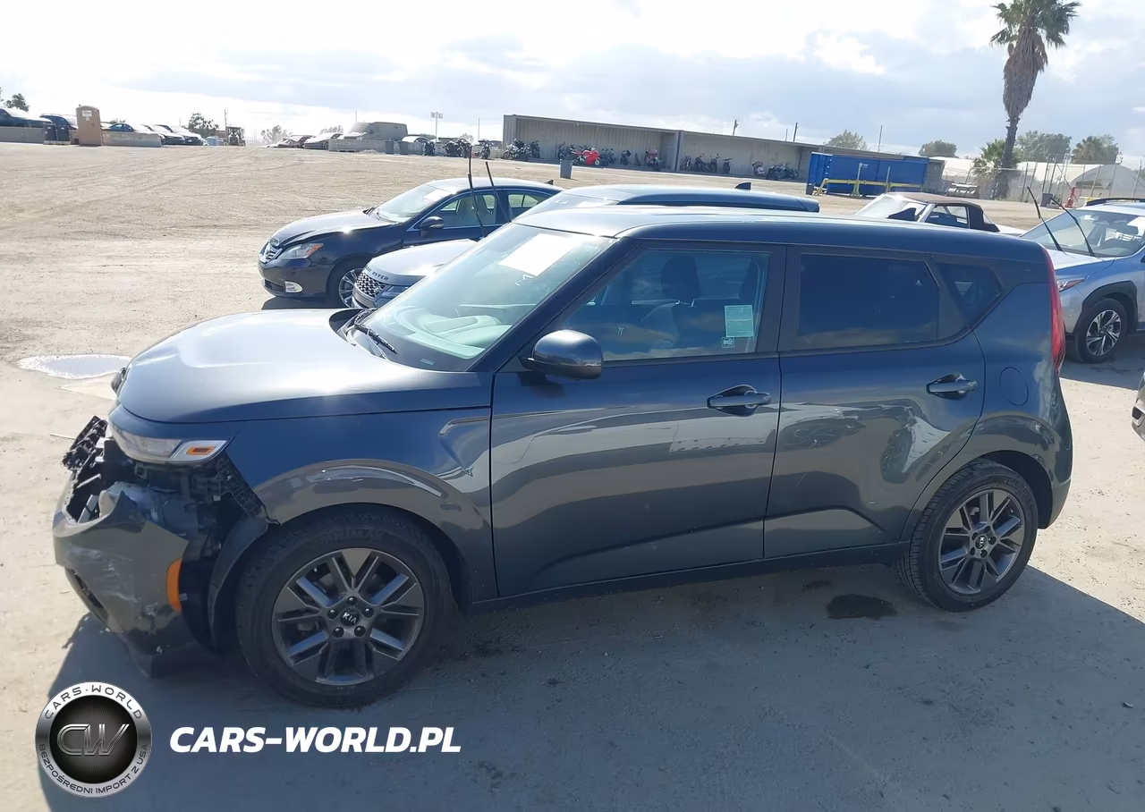 2021 Kia Soul S VIN:KNDJ23AU1M7795428 - 14