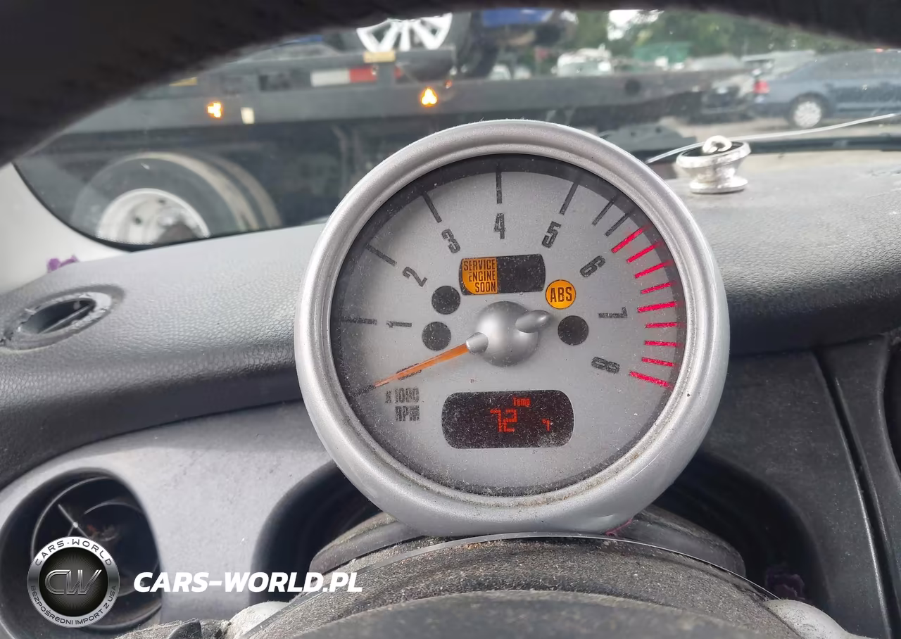2005 Mini Cooper VIN:WMWRC33485TJ66025 - 7