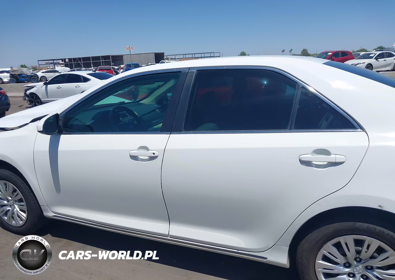 2012 Toyota Camry Le VIN:4T1BF1FK7CU523482 - 14