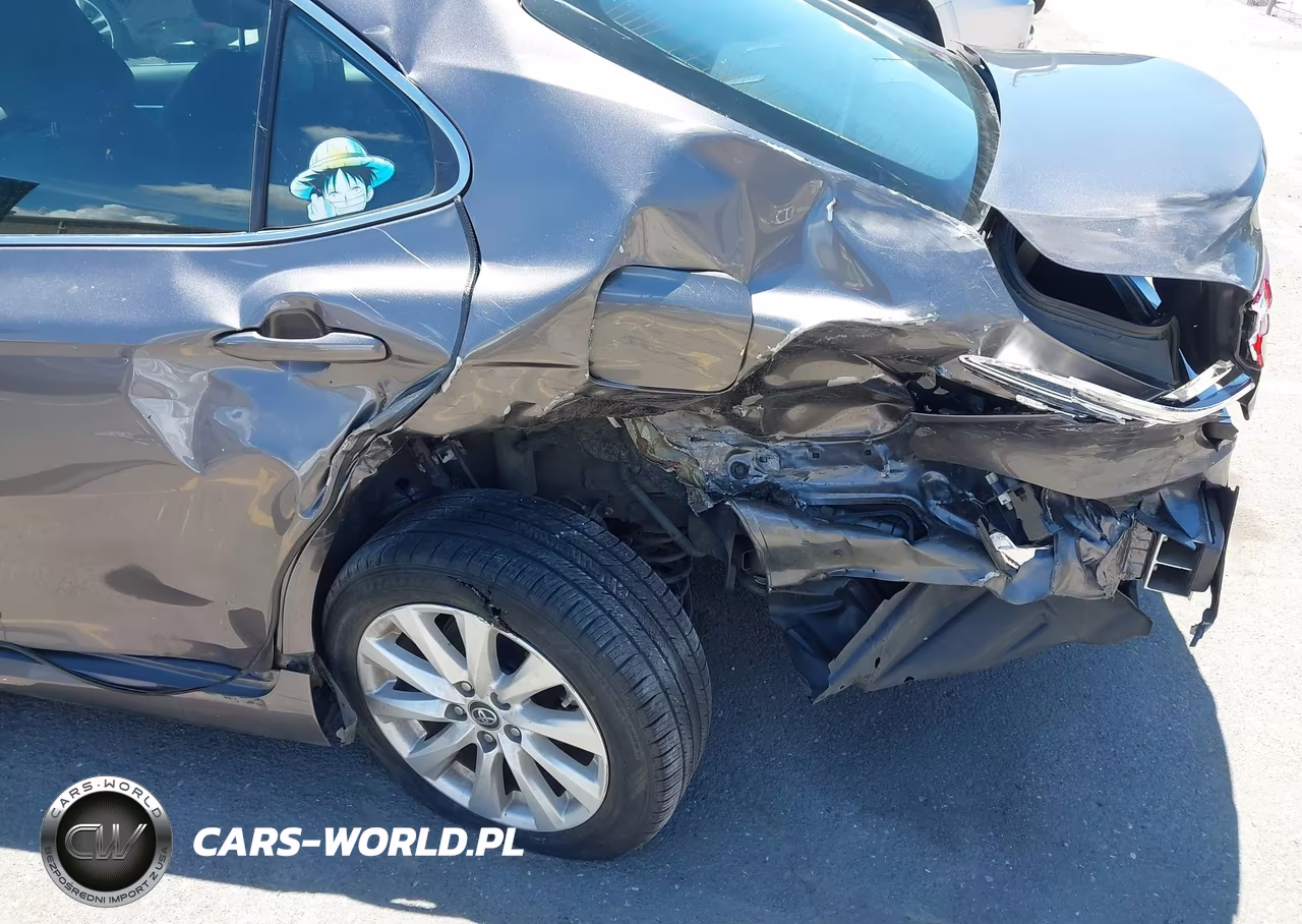 2019 Toyota Camry Le VIN:4T1B11HK8KU775963 - 6