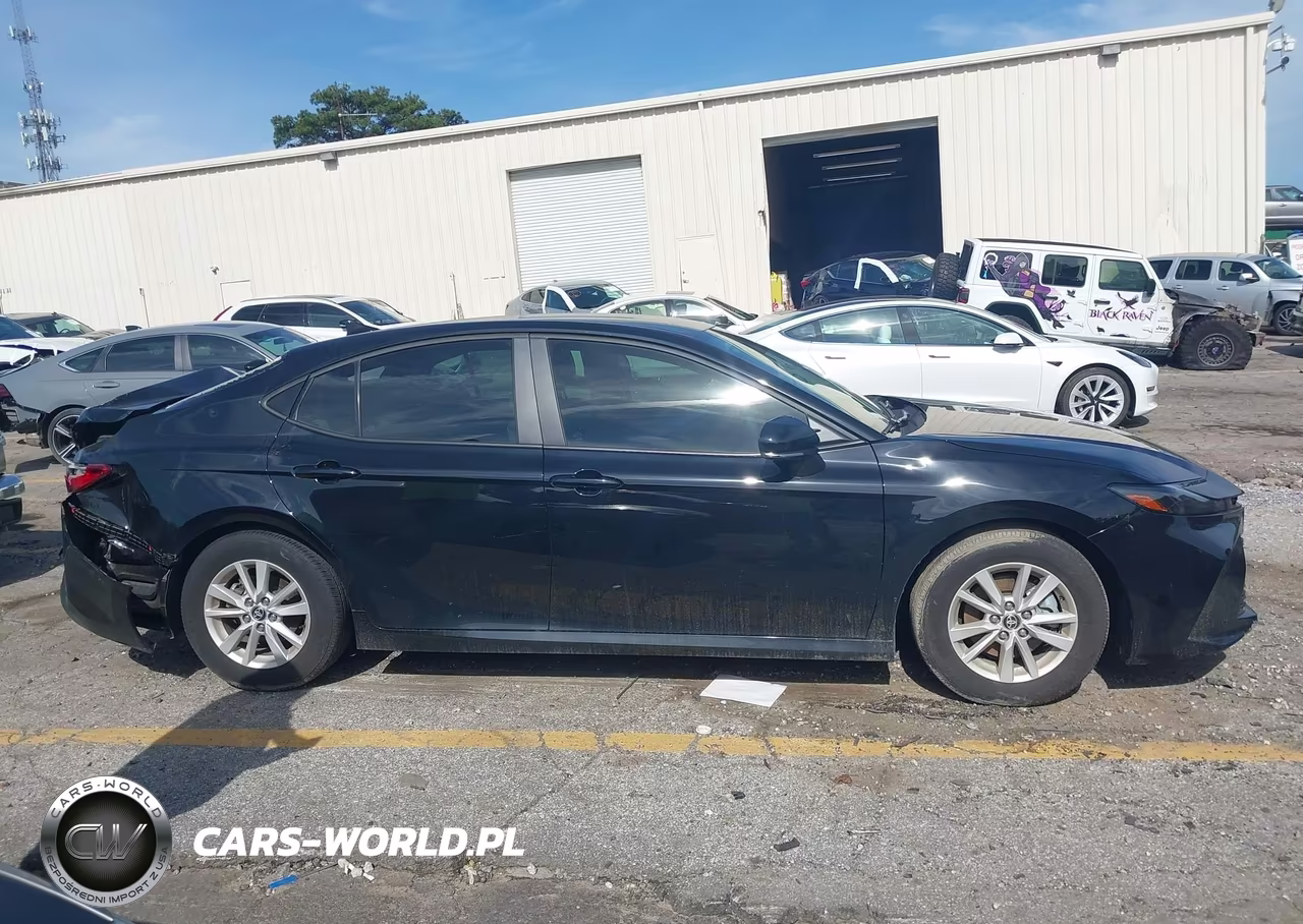 2025 Toyota Camry Le VIN:4T1DAACK7SU035756 - 12