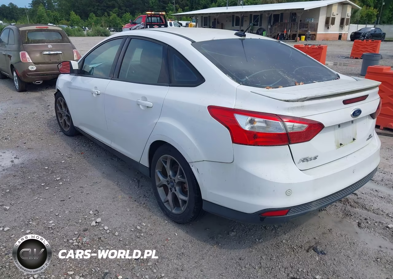 2013 Ford Focus Se VIN:1FADP3F20DL114713 - 3