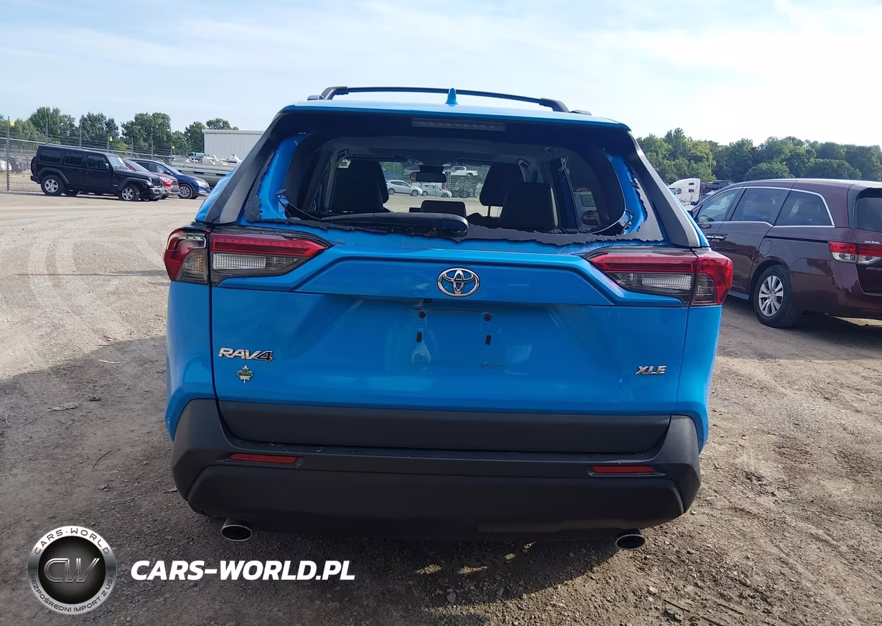 2021 Toyota Rav4 Xle Premium VIN:2T3C1RFV3MW143849 - 17