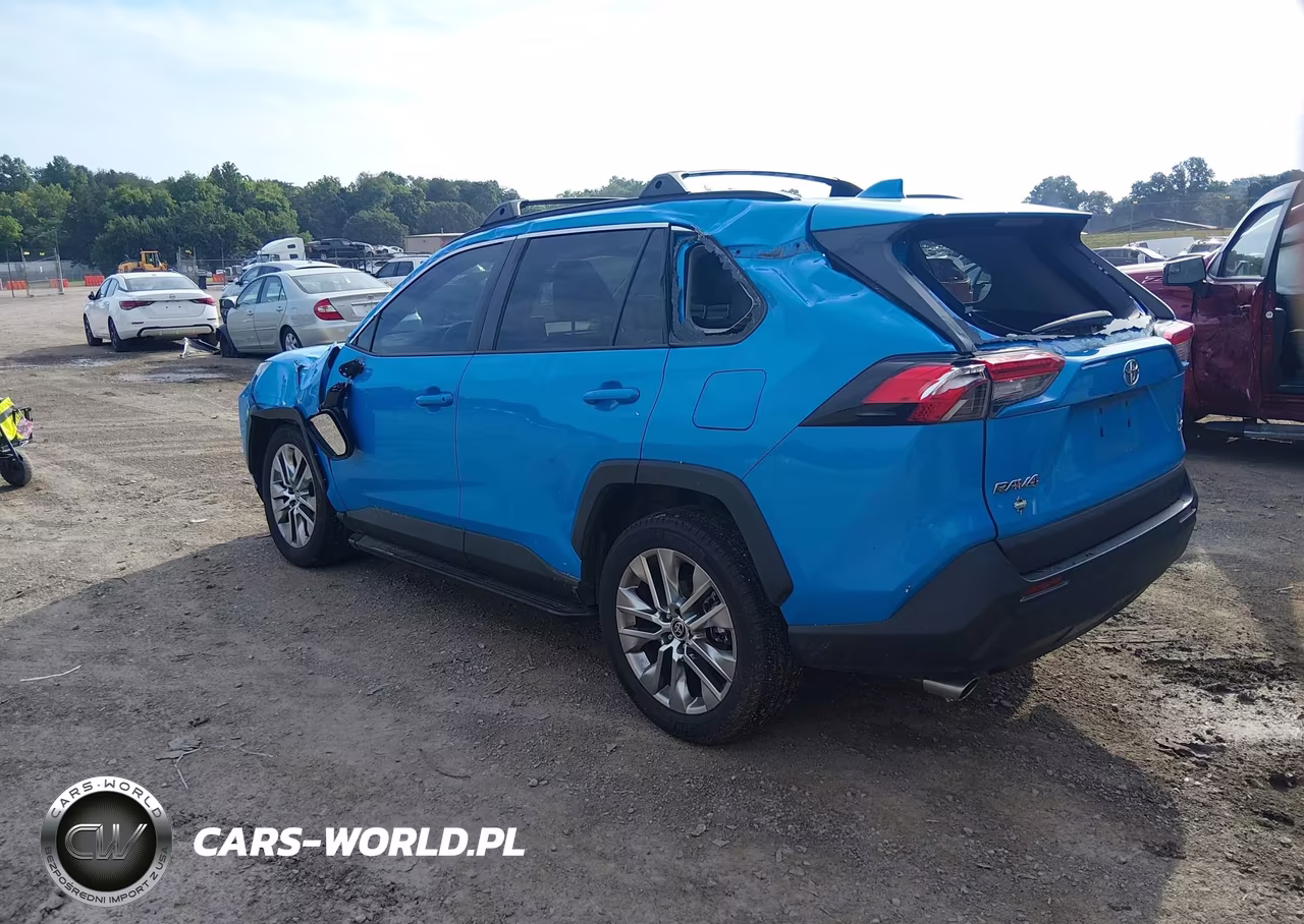 2021 Toyota Rav4 Xle Premium VIN:2T3C1RFV3MW143849 - 3
