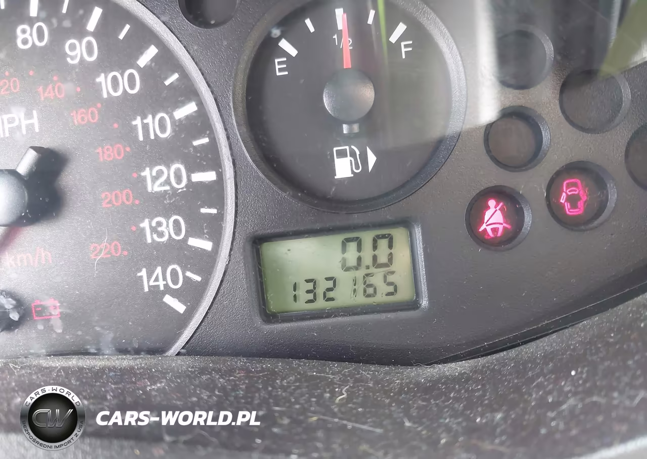 2007 Ford Focus S-Se-Ses VIN:1FAHP31NX7W247257 - 16