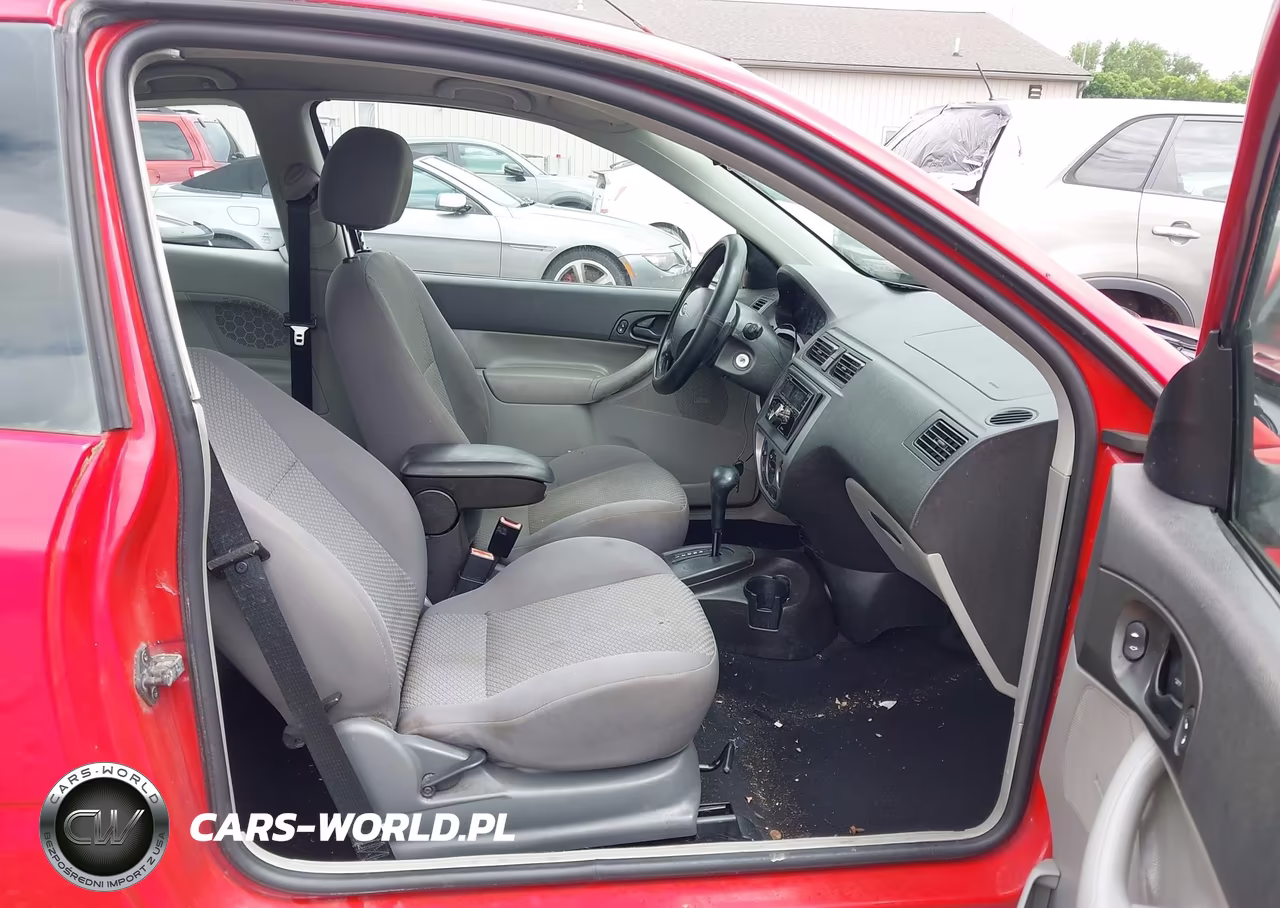 2007 Ford Focus S-Se-Ses VIN:1FAHP31NX7W247257 - 5