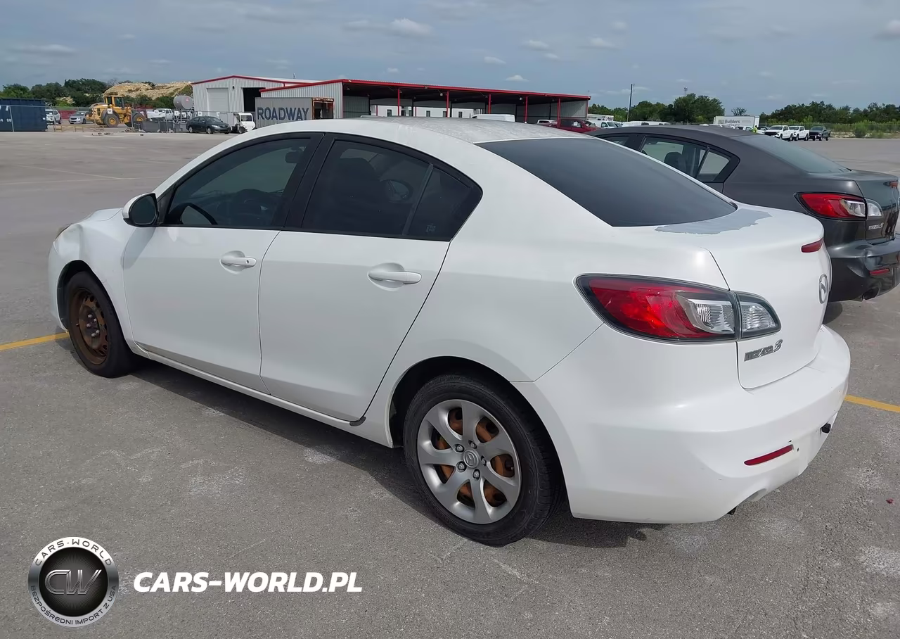 2012 Mazda Mazda3 I Sport VIN:JM1BL1UFXC1523755 - 3