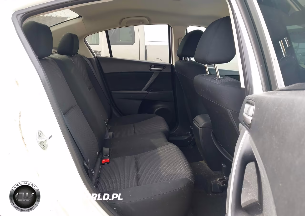 2012 Mazda Mazda3 I Sport VIN:JM1BL1UFXC1523755 - 8