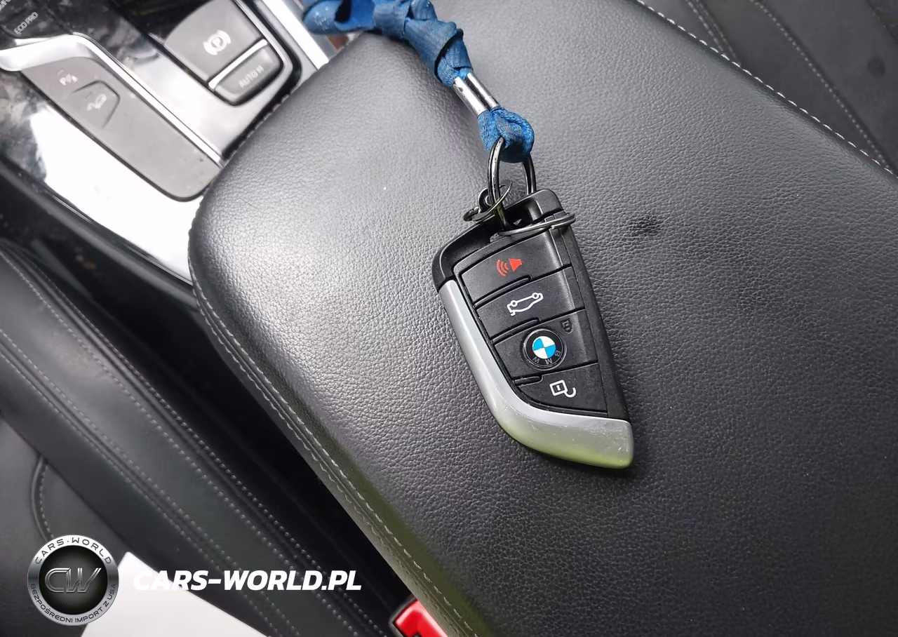 2018 BMW X3 xDrive30I VIN:5UXTR9C51JLD59812 - 11