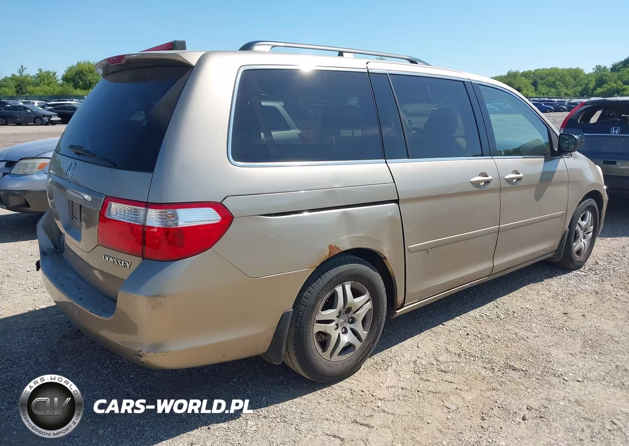 2005 Honda Odyssey Ex VIN:5FNRL38425B401064 - 4
