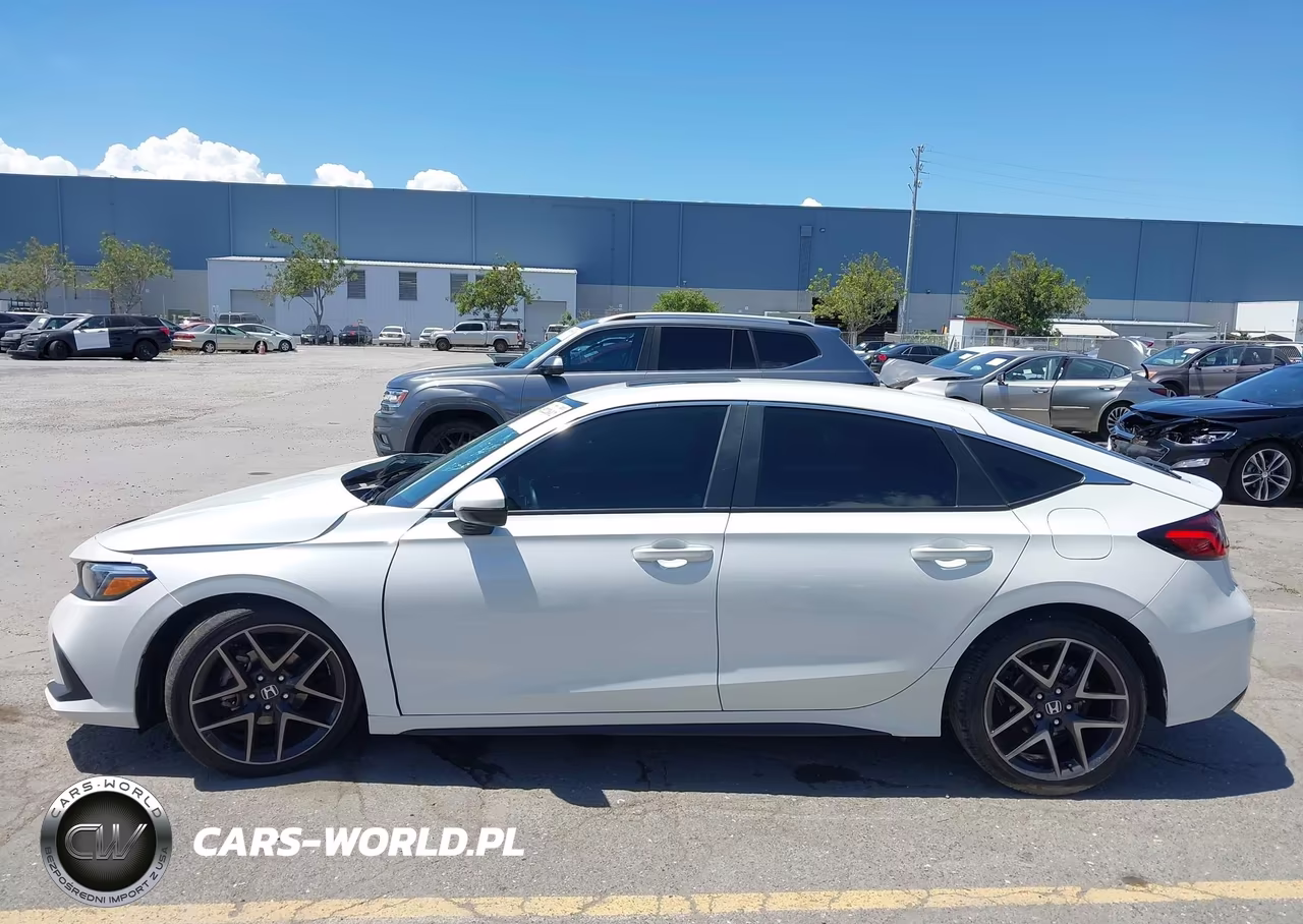2024 Honda Civic Sport Touring VIN:19XFL1H87RE006352 - 14