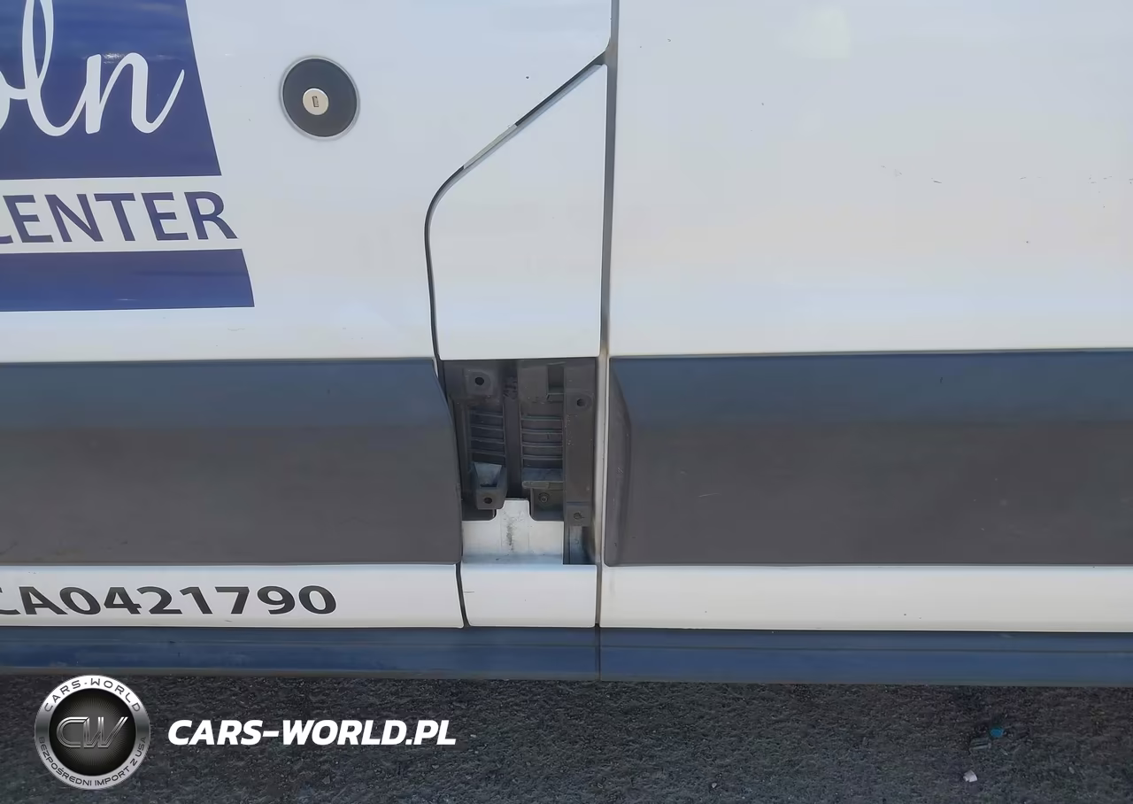 2019 Ford Transit-150 Xl VIN:1FMZK1YM1KKA25572 - 6