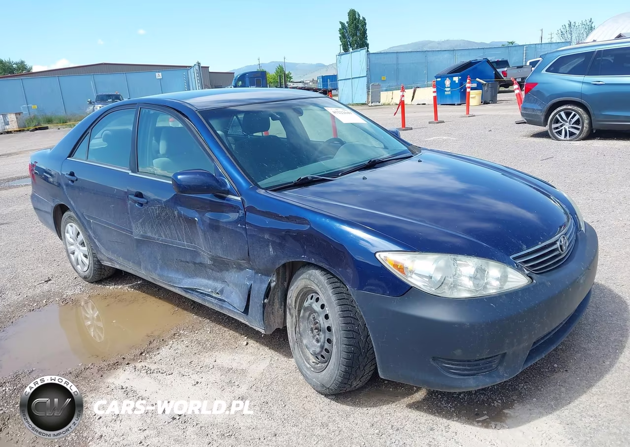 2005 Toyota Camry Le – zdjęcie 1 z 17