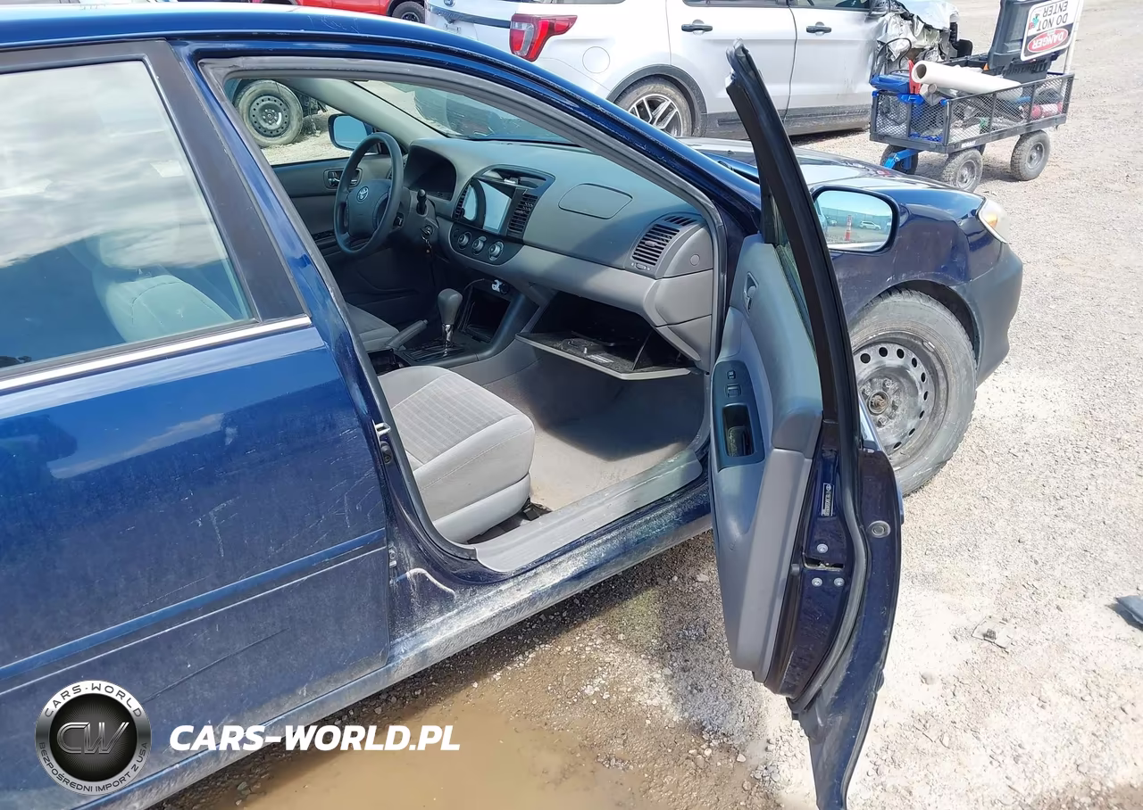 2005 Toyota Camry Le VIN:4T1BE30K55U035593 - 5