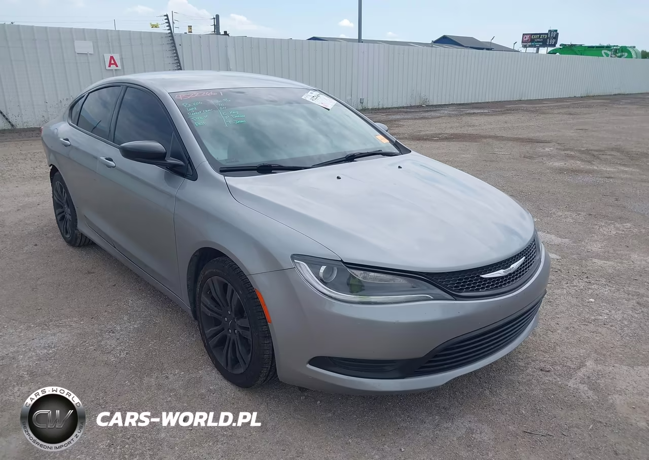 2017 Chrysler 200 Touring – zdjęcie 1 z 17
