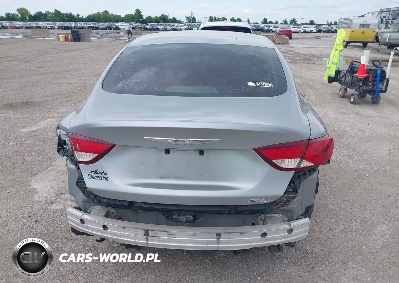 2017 Chrysler 200 Touring VIN:1C3CCCFB3HN504088 - 17