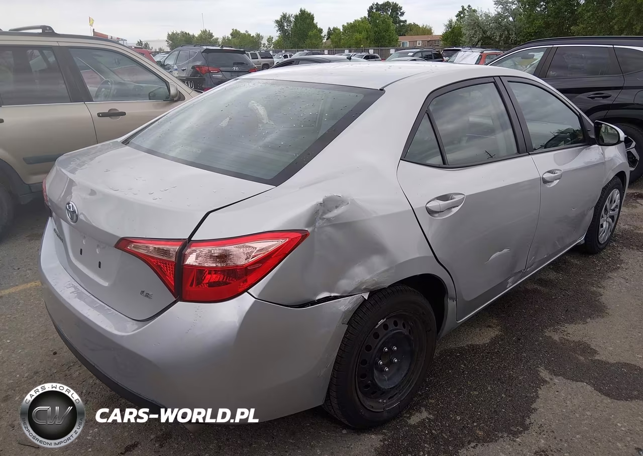 2017 Toyota Corolla Le VIN:2T1BURHE9HC845626 - 4