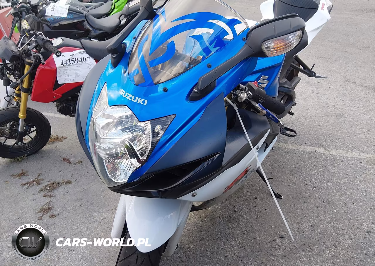 2011 Suzuki Gsx750 VIN:JS1GR7MA2B2104622 - 2