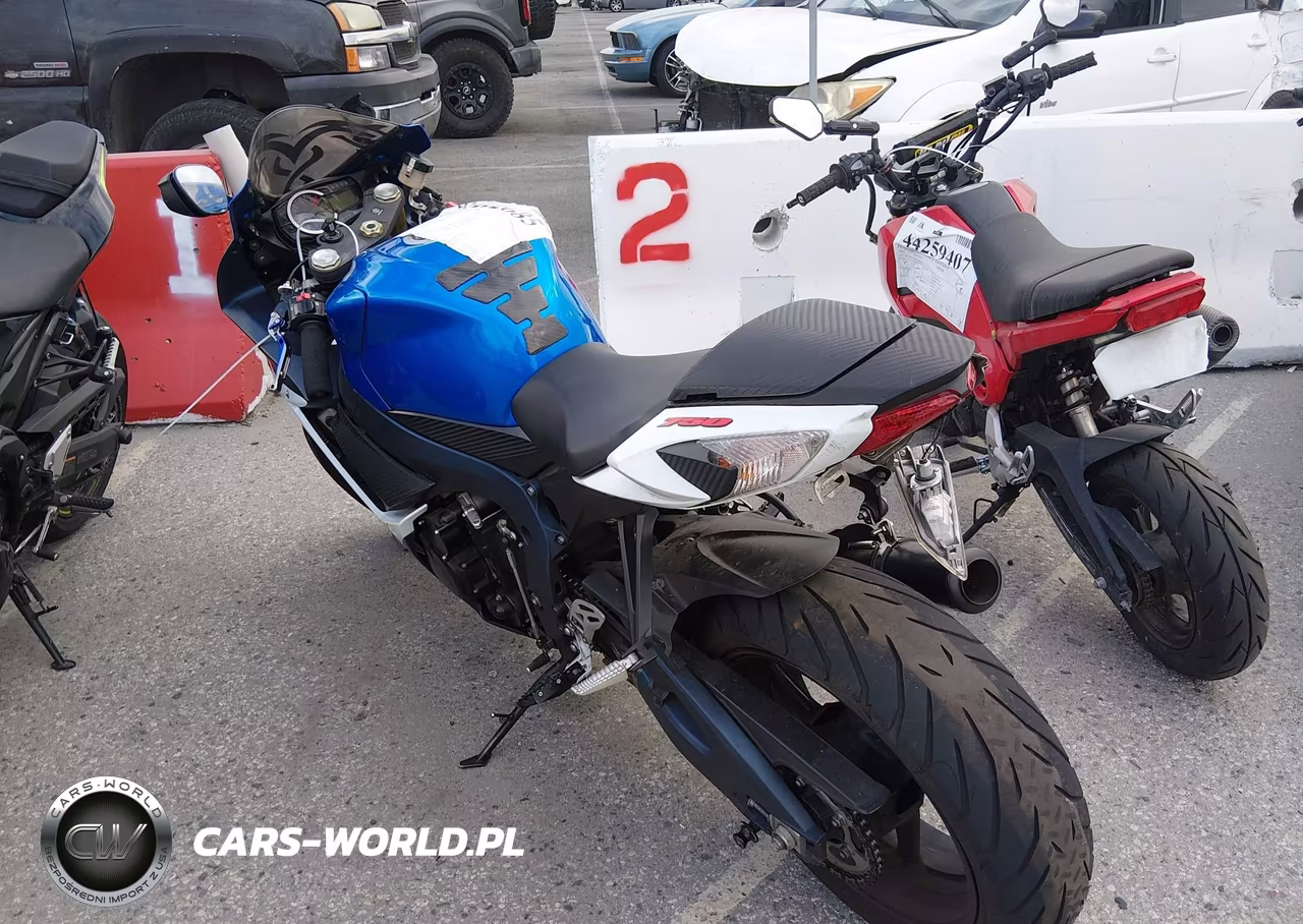 2011 Suzuki Gsx750 VIN:JS1GR7MA2B2104622 - 3