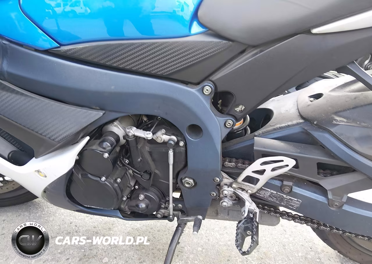2011 Suzuki Gsx750 VIN:JS1GR7MA2B2104622 - 9