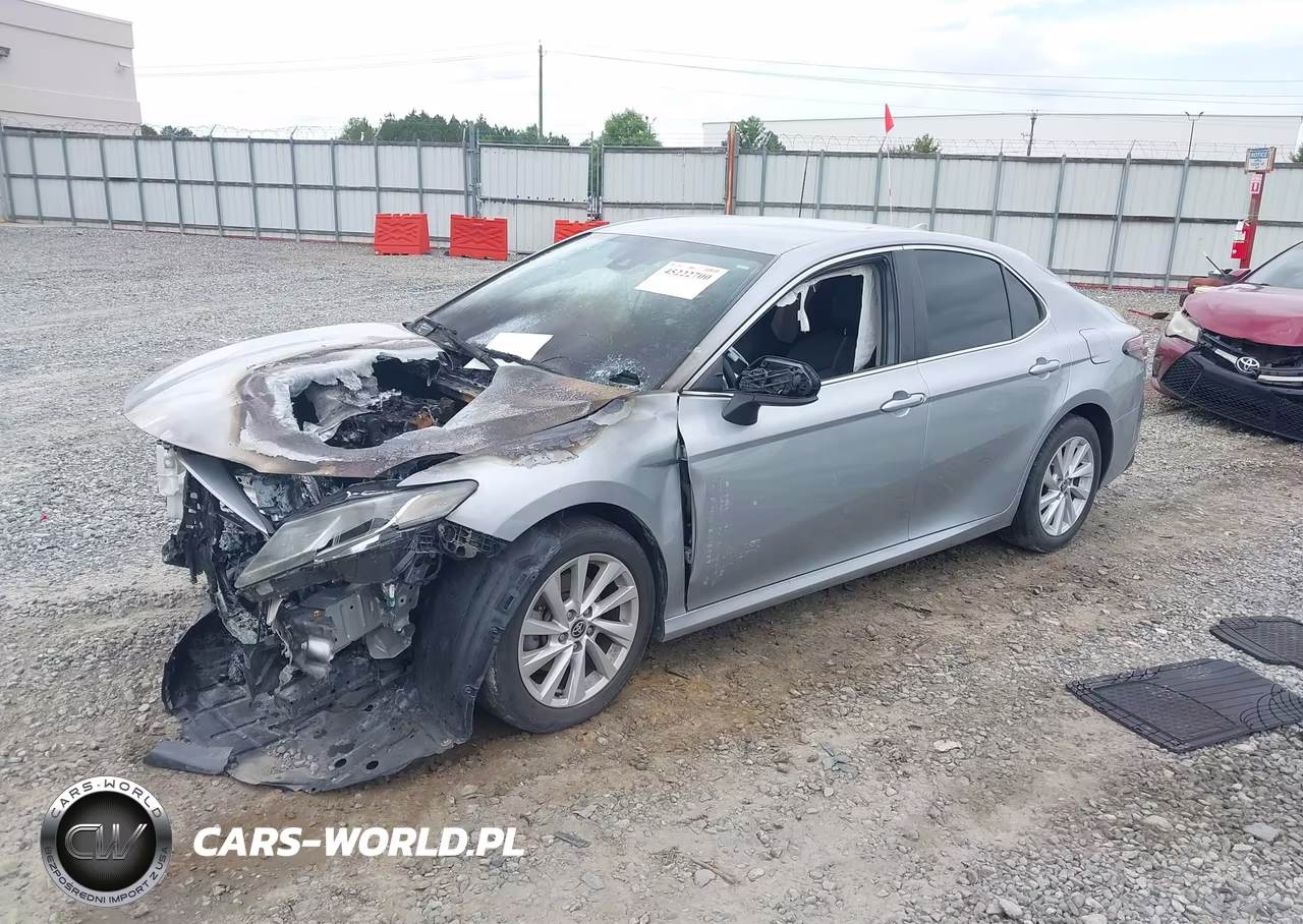 2021 Toyota Camry Le VIN:4T1C11AK5MU427622 - 2