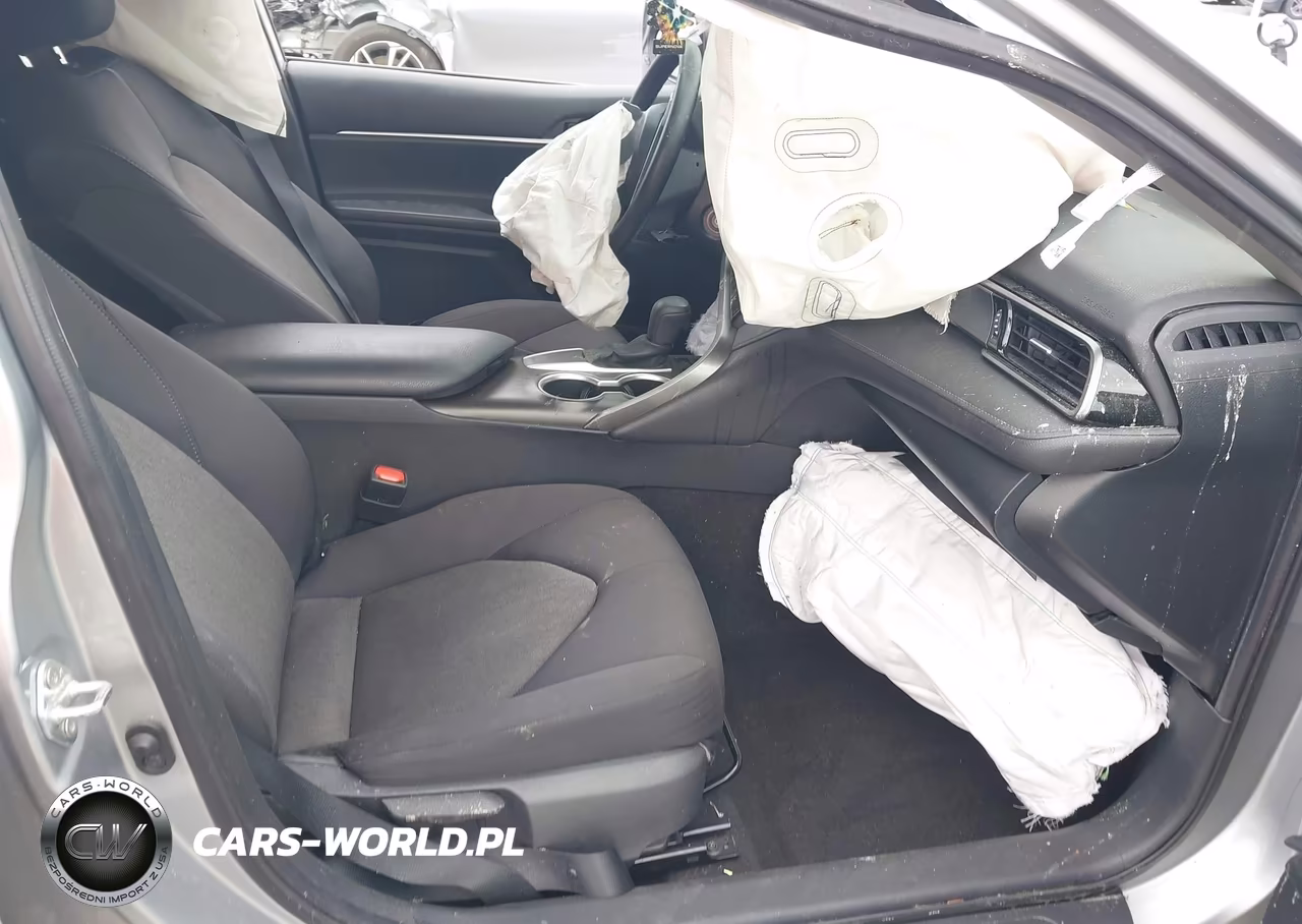 2021 Toyota Camry Le VIN:4T1C11AK5MU427622 - 5