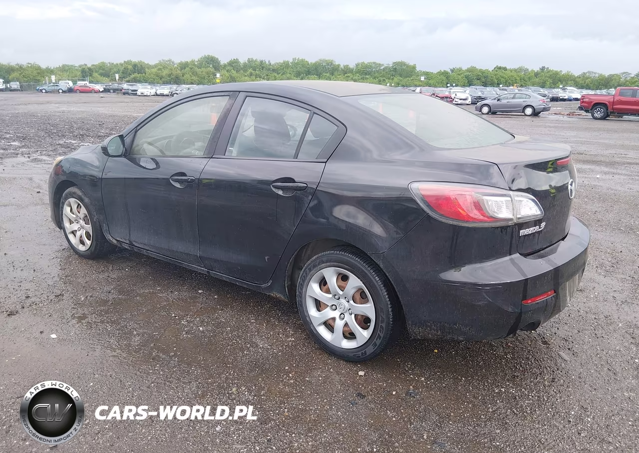 2012 Mazda Mazda3 I Sport VIN:JM1BL1UF4C1501203 - 3