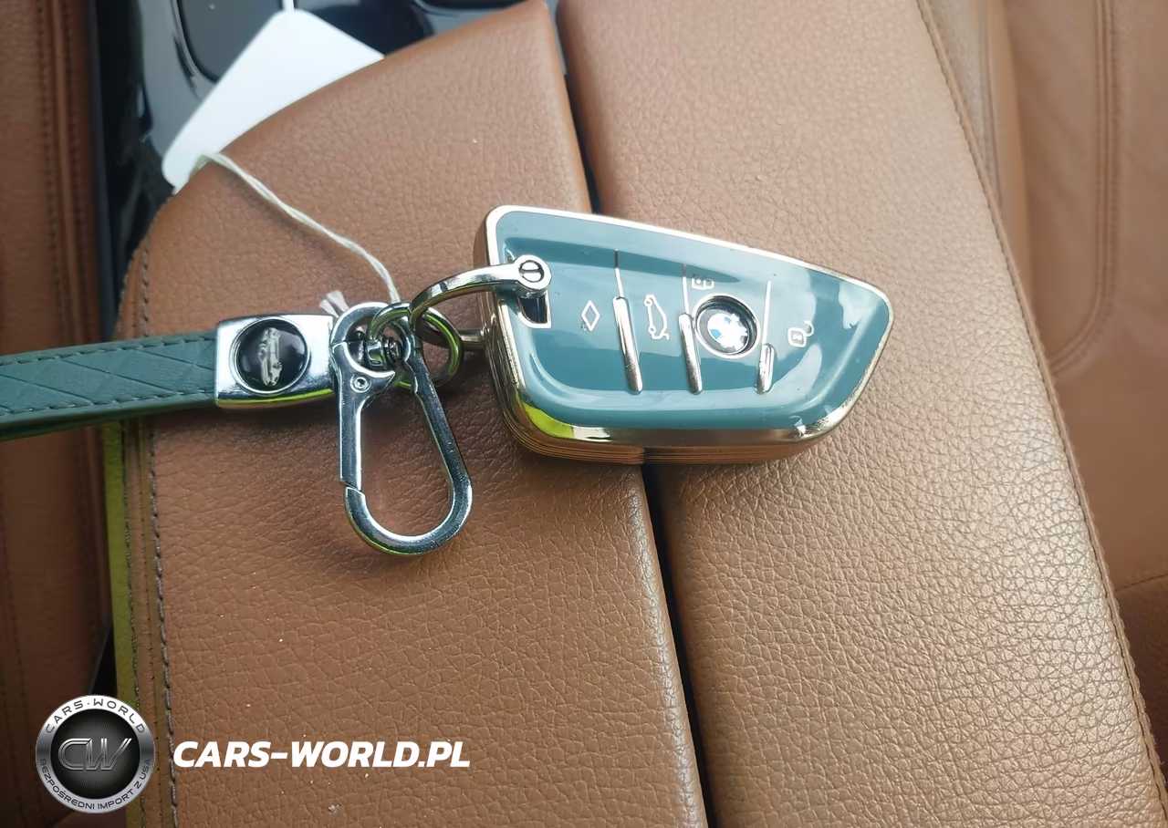 2019 BMW 540I VIN:WBAJE5C59KWW40425 - 11