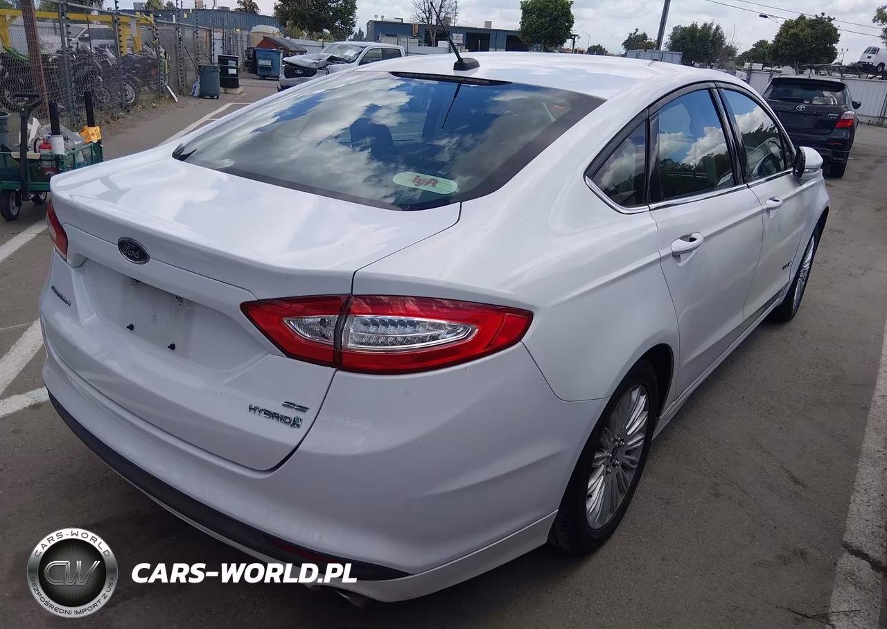 2016 Ford Fusion Hybrid Se VIN:3FA6P0LU3GR357984 - 4