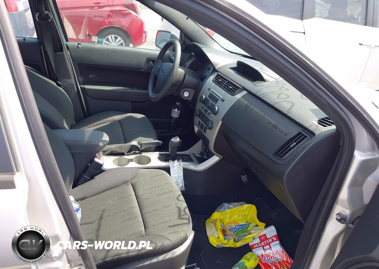 2011 Ford Focus Se VIN:1FAHP3FN0BW109616 - 5