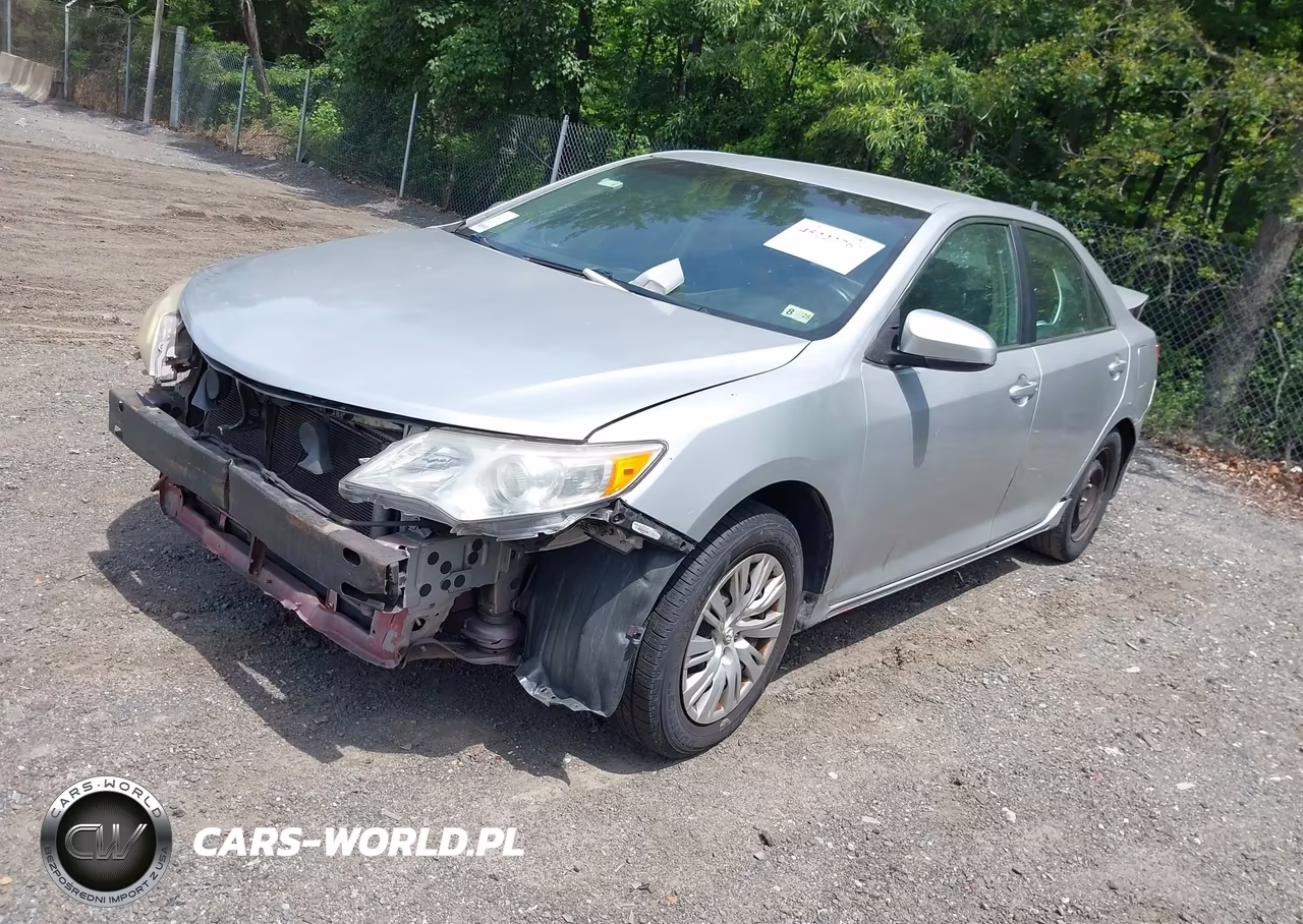 2014 Toyota Camry Le VIN:4T4BF1FK8ER365033 - 2