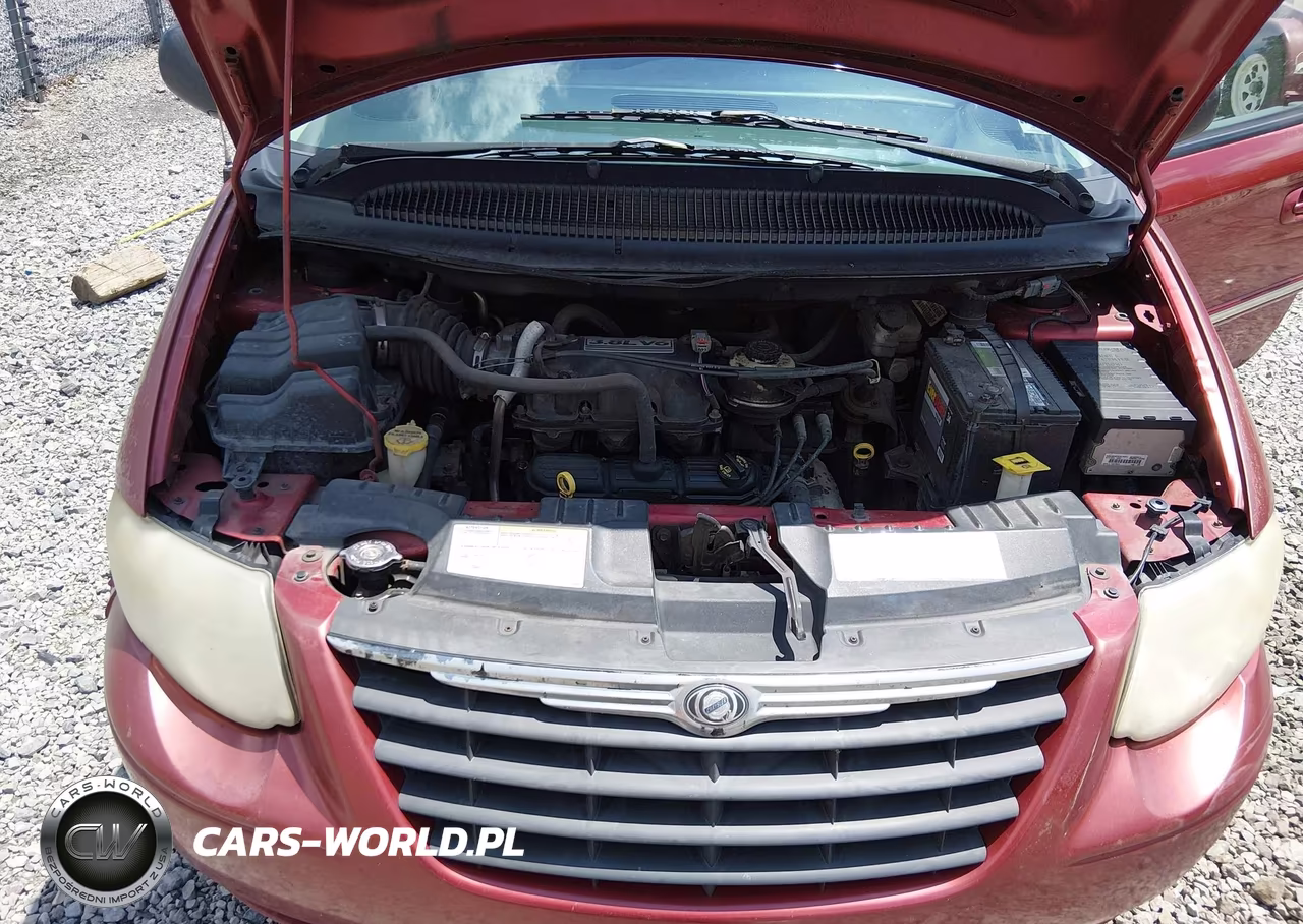 2007 Chrysler Town & Country Touring VIN:2A4GP54LX7R281827 - 10