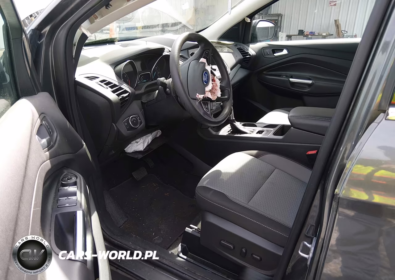 2017 Ford Escape Se VIN:1FMCU0G92HUA62361 - 5