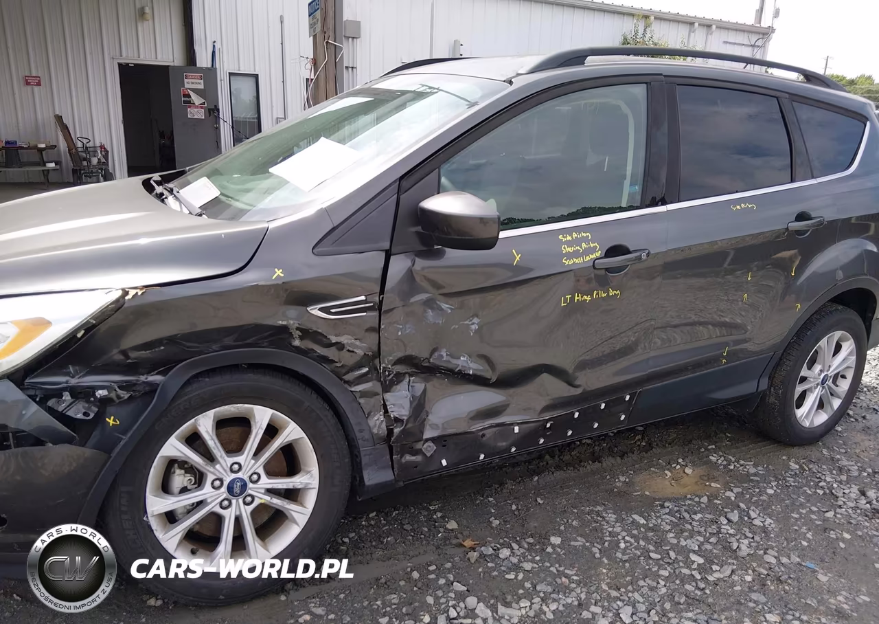 2017 Ford Escape Se VIN:1FMCU0G92HUA62361 - 6