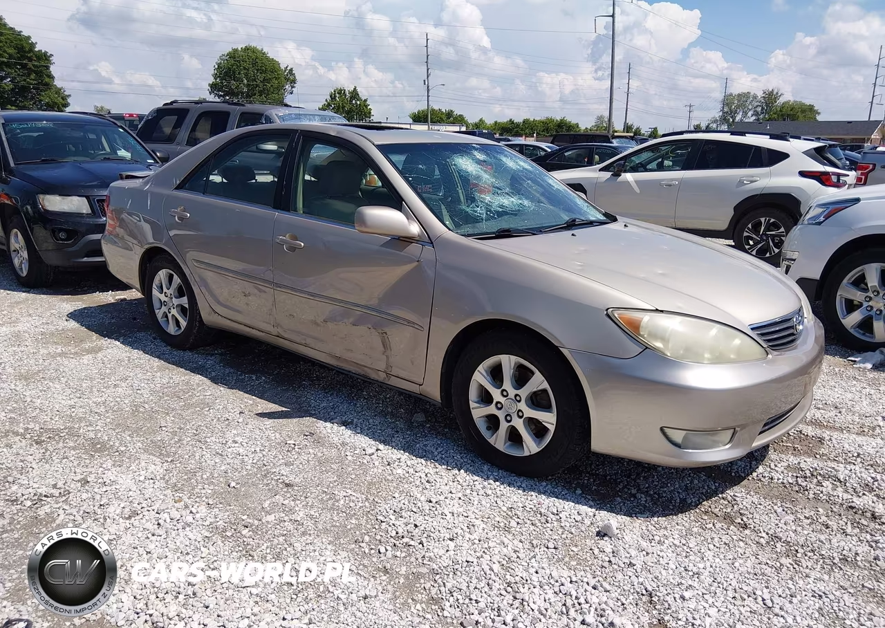 2005 Toyota Camry Xle V6 – zdjęcie 1 z 11