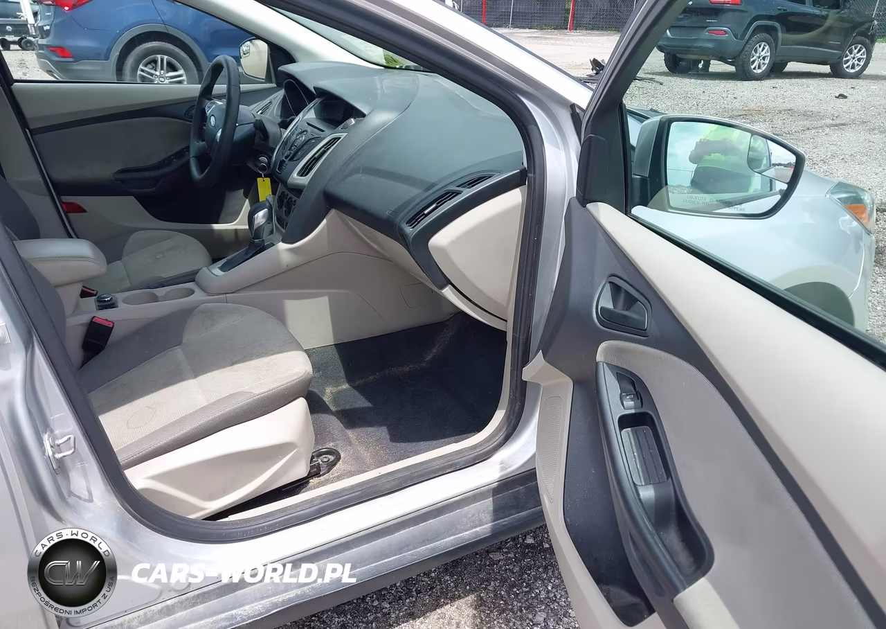 2012 Ford Focus Se VIN:1FAHP3F29CL254288 - 5